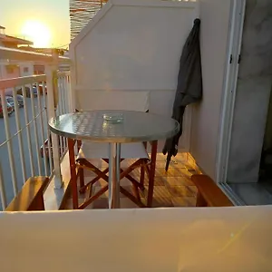 Eirini's Hause Νέα Μουδανιά